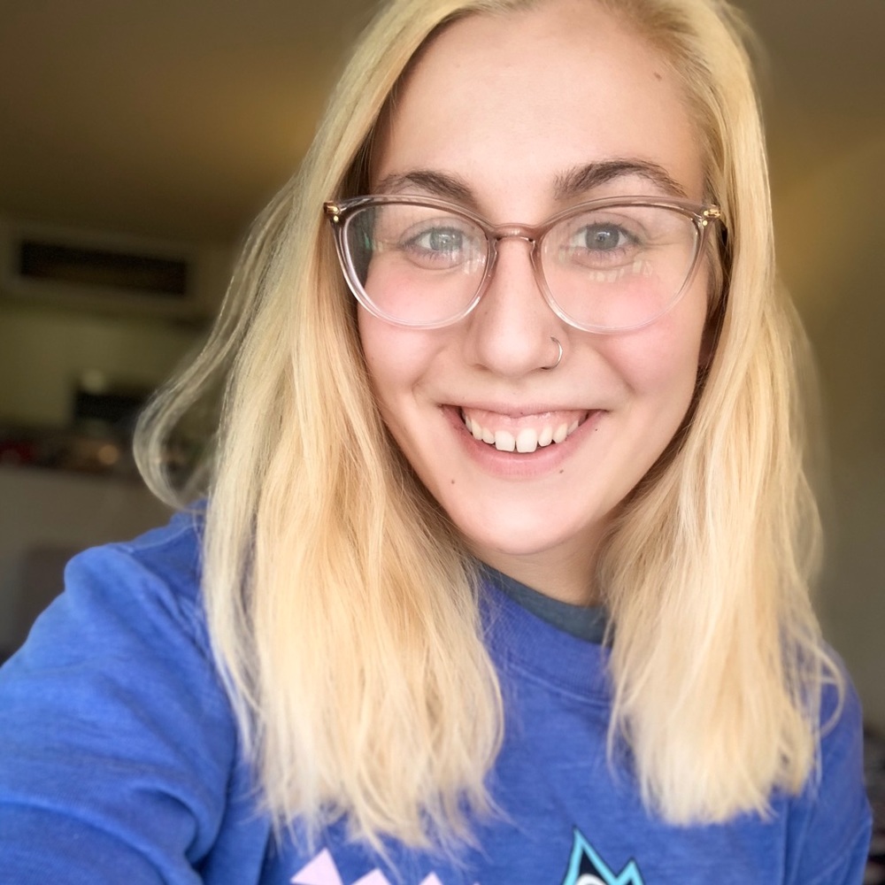 Meet your Posher, Dana